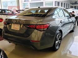 نیسان سێنترا